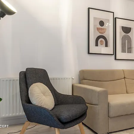 921 * Βουκουρέστι