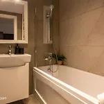 شقة 921 بوخارست