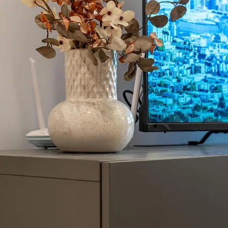 921 Бухарест